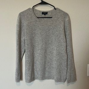 Charter Club Luxury Sweater 100% Cashmere Light Grey Crewneck